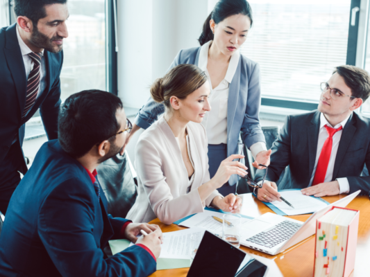 advisors-page-image